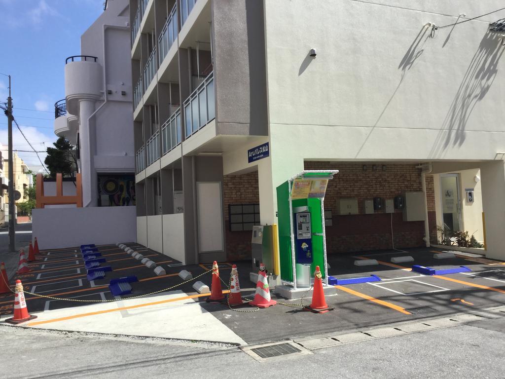 Aparthotel Mr.Kinjo In Kume Naha Exterior foto