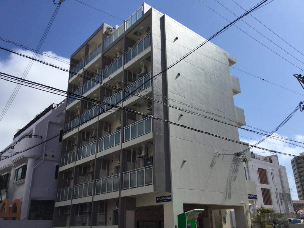 Aparthotel Mr.Kinjo In Kume Naha Exterior foto
