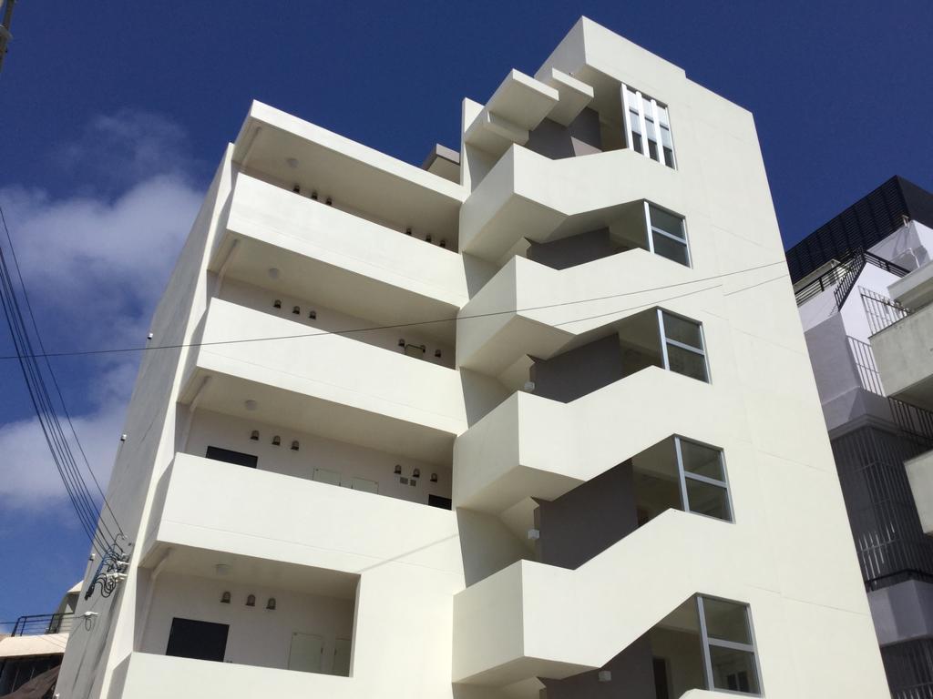 Aparthotel Mr.Kinjo In Kume Naha Exterior foto